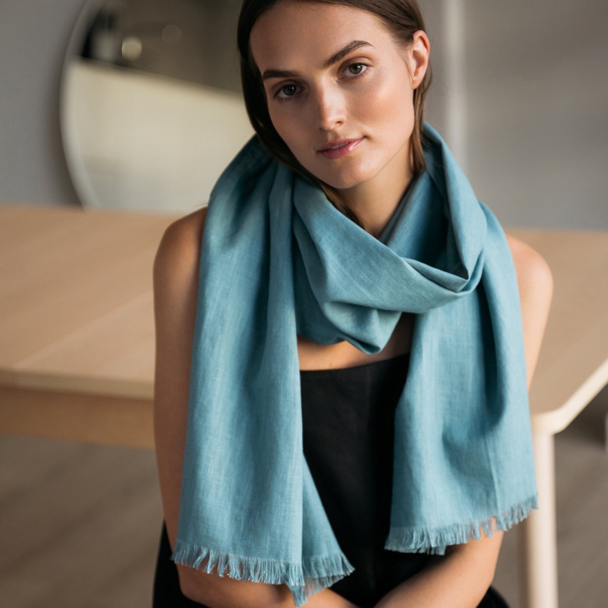 SHADOW — Écharpe en lin doux, bleu canard