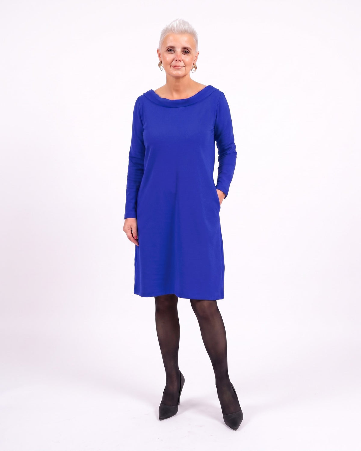 STORY Punto Milano – sapphire blue dress, front on model, full length, studio #Color_Sapphire blue