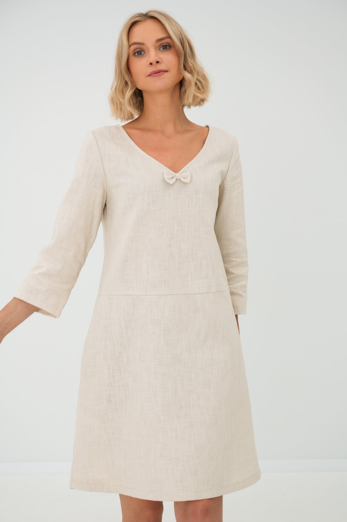 LeMuse SUN linen dress in beige – model front full length, studio #Color_Beige