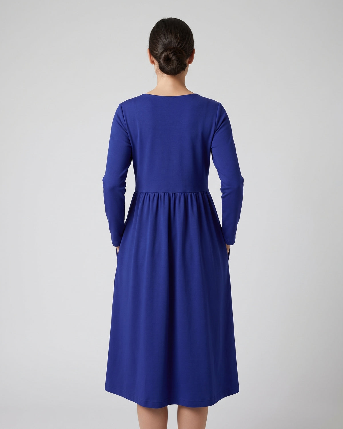 SUNSHINE Punto Milano midi dress in sapphire blue, back view #Color_Sapphire blue