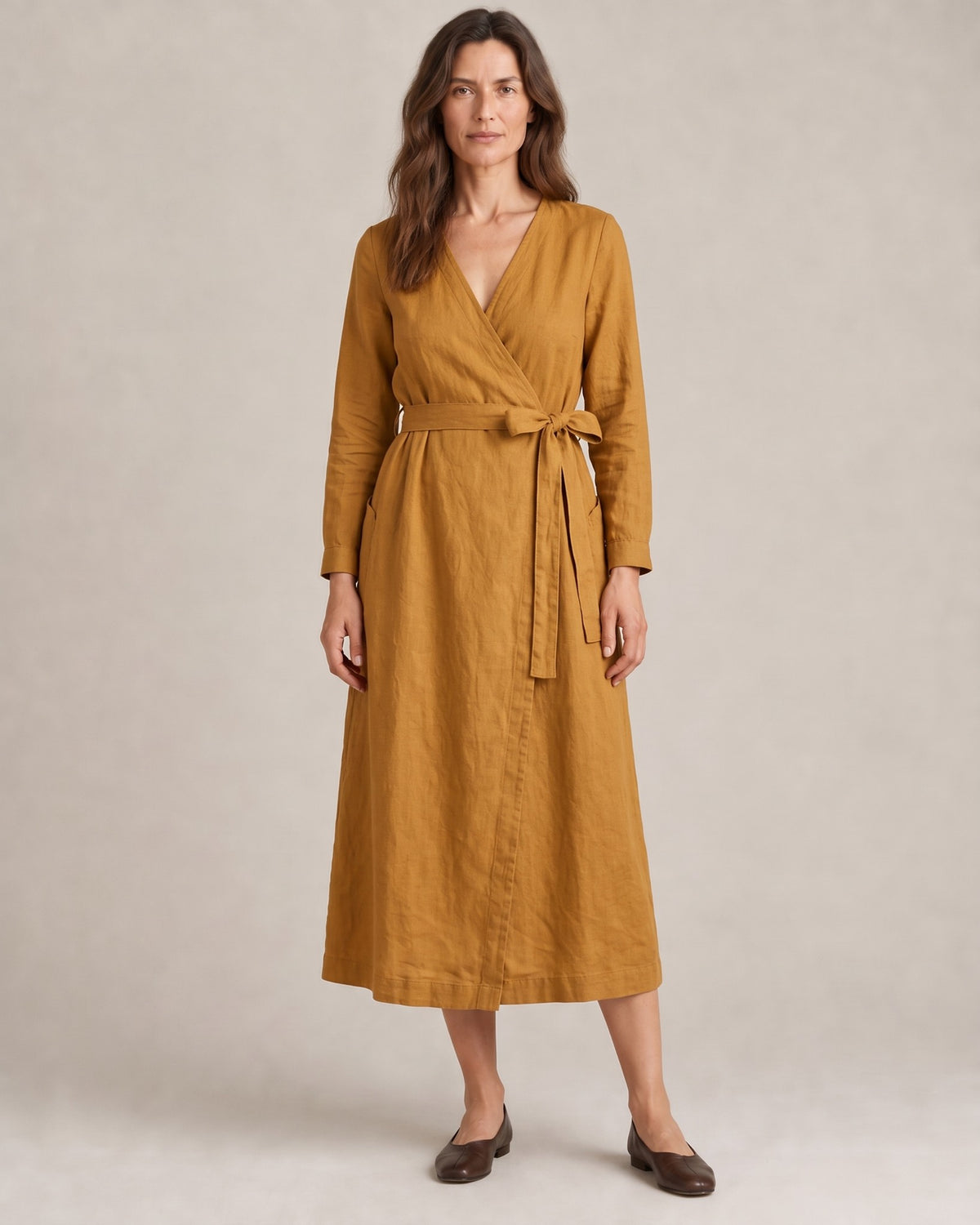 WRAP – ochros lininė suknelė, priekis #Color_Ochre