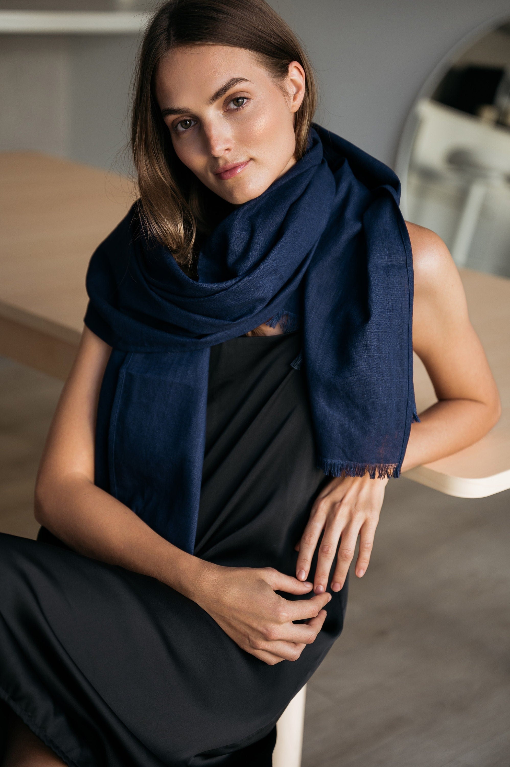 Big SHADOW linen scarf